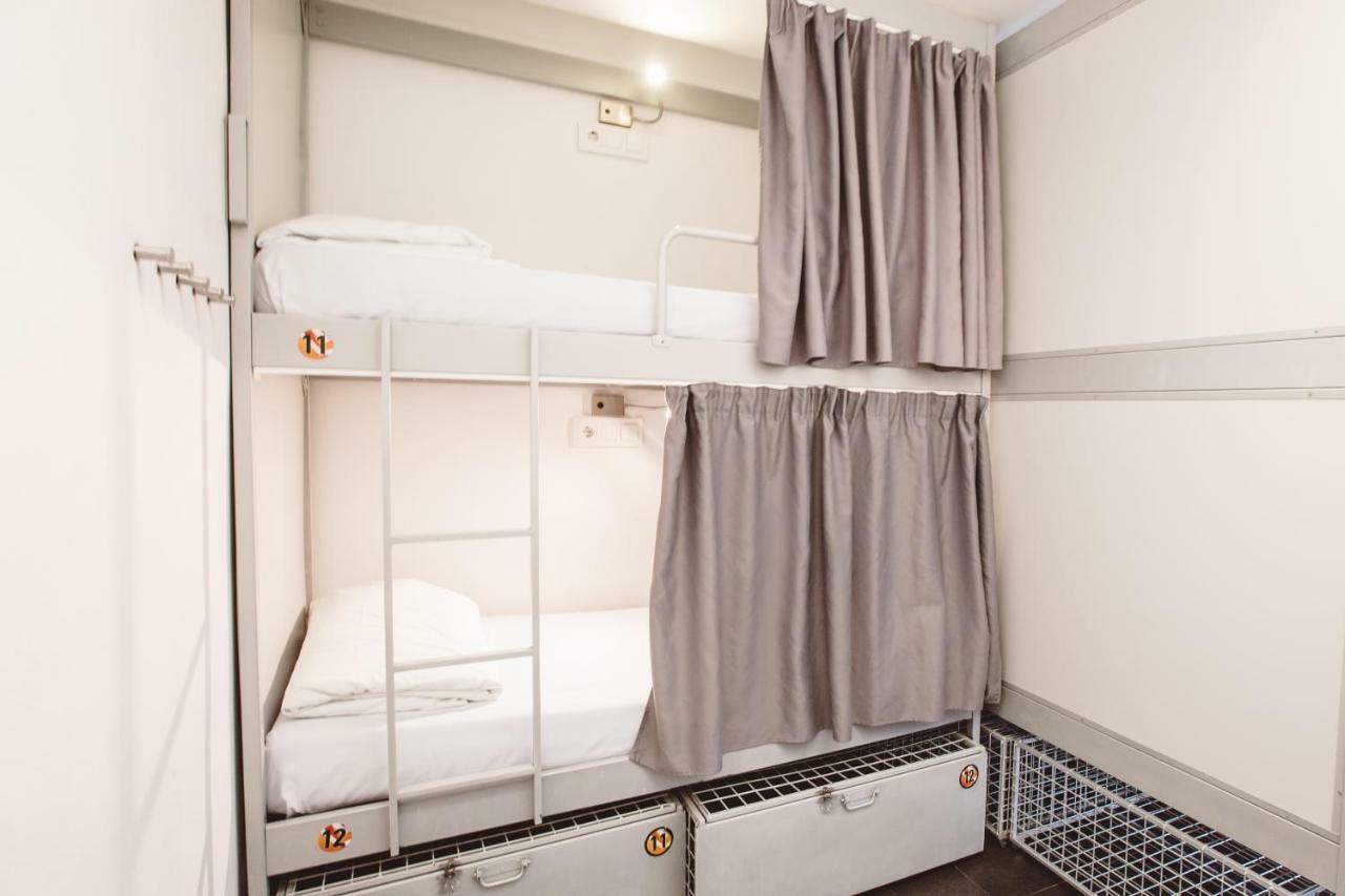 St Christopher'S Inn Barcelona Hostel Beds photo